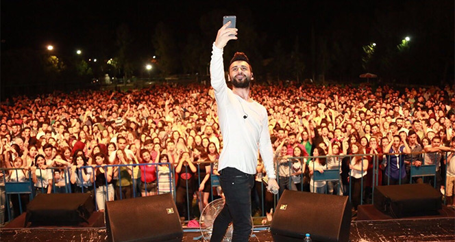 Antalya’da öğrenciler ‘aşk diye soludu’