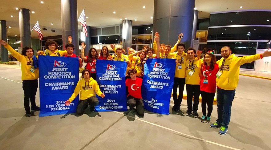 Bahçeşehir Robotik Takımı Amerika’dan 2 ödülle döndü