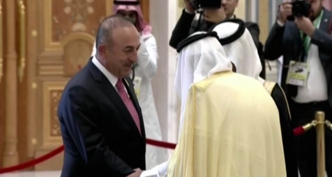 Bakan Çavuşoğlu Trump’ın katıldığı zirvede