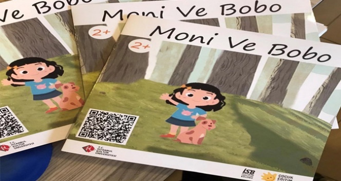 “Moni ve Bobo” hikayelerini “işaret dili” ile anlatıyor