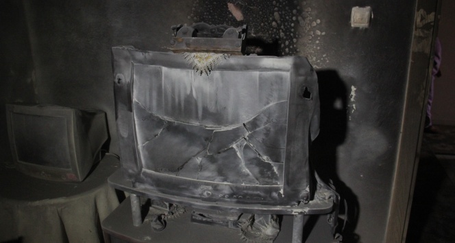 Televizyon patladı, yangın çıktı