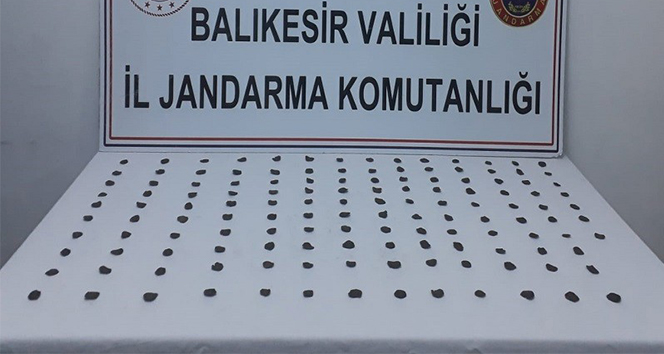 137 adet Bizans sikkesini satmak isterken yakalandı