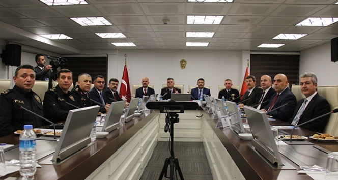 81 il canlı bağlantılarla denetlendi