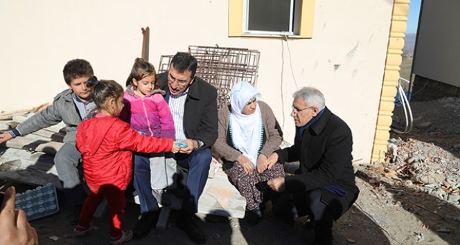 Depremzedenin mahremiyetine saygı gösterin