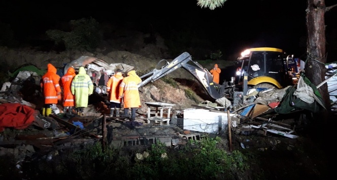 Heyelan altında kalan adam öldü