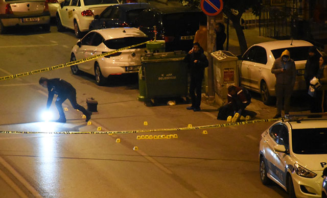 İzmir’de kanlı pusu: 2 ölü