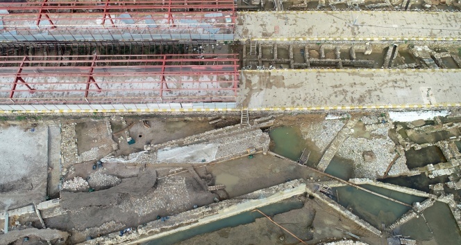 Rayların altından çıkan tarihi dev liman şehri havadan görüntülendi