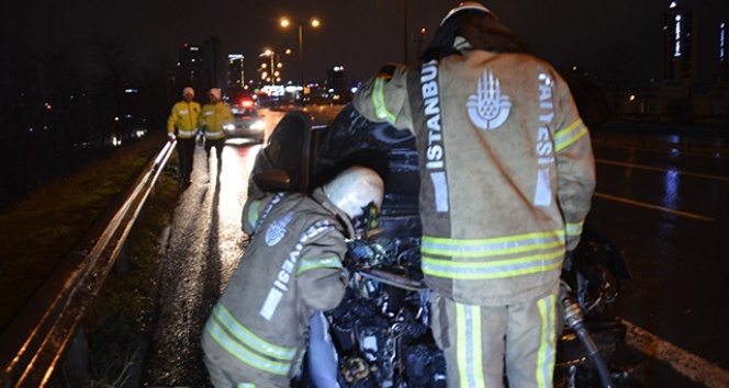 Yeni aldığı otomobili kül oldu