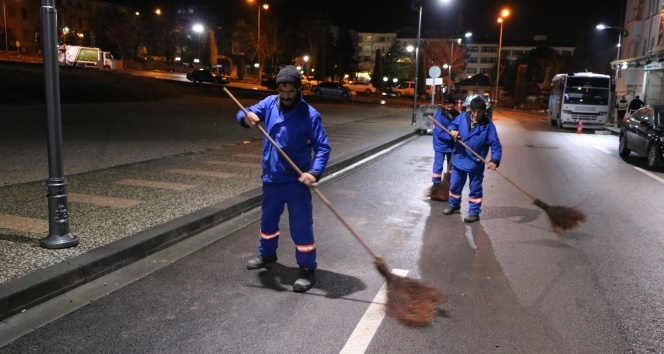 Yeni yıla çalışarak girdiler