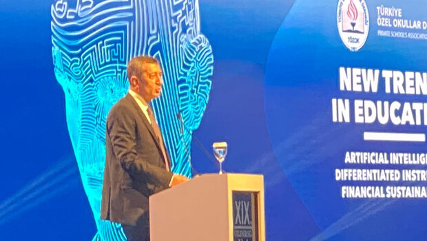 Bakan Selçuk: Çocuklarımıza öz geçmiş değil öz gelecek yazdırmak zorundayız