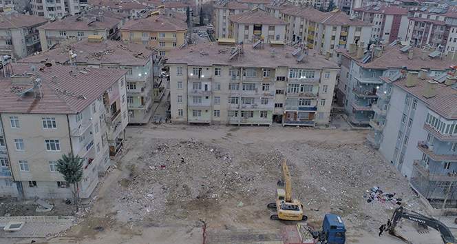 Elazığ Valiliği, hasarsız ve az hasarlı yapıları açıkladı