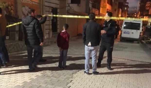 İzmir’de vahşet: Hamile kadın ve oğlu evinde ölü halde bulundu