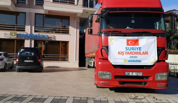 Sadakataşı’ndan İdlib’e 7 TIR insani yardım