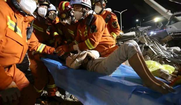 70 kişi enkaz altında kalmıştı. Çin’den üzücü haber geldi