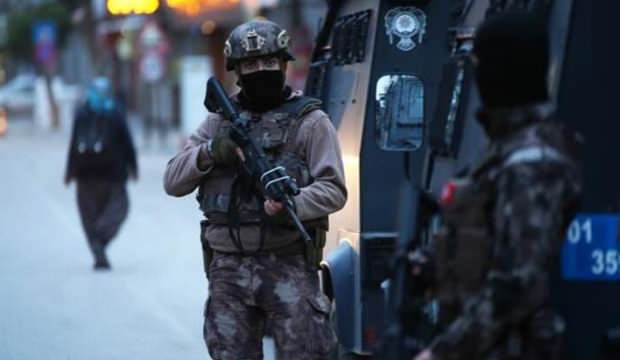 Adana’da bu sabah düğmeye basıldı! Gözaltılar var…