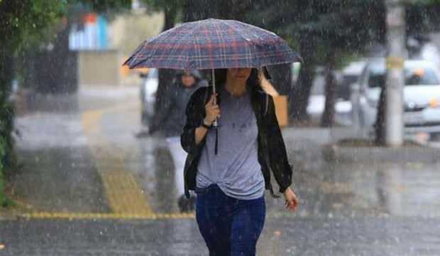 Dikkat! Sıcaklık düşüyor, kuvvetli sağanak geliyor