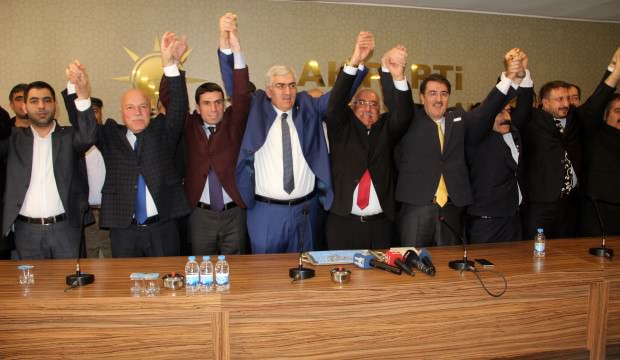 İyi Parti meclis üyeleri AK Parti’ye geçti