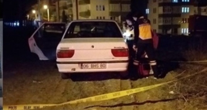 Otomobilinde ölü bulundu