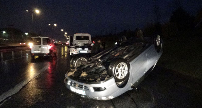 Sancaktepe‘de otomobil takla attı