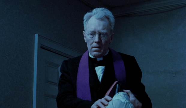 Şeytan filminin rahibi öldü