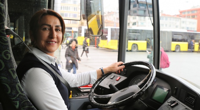 İstanbul’un kadın otobüs şoförleri, yolculardan tam destek alıyor