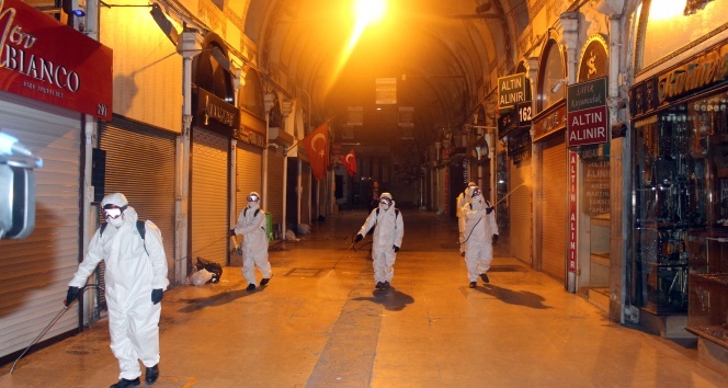 Tarihi Kapalıçarşı koronavirüsüne karşı dezenfekte edildi