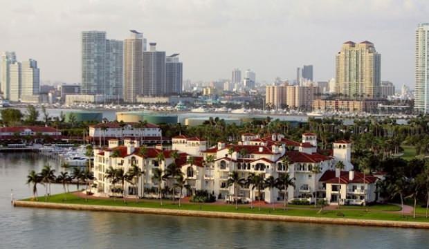 ABD’nin en zengin mahallesinde koronavirüsle yaşam: Herkese test