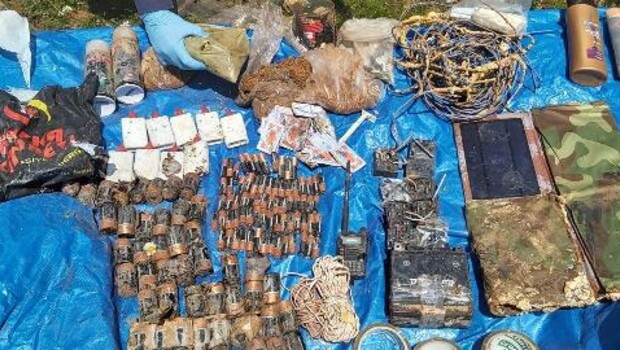 Bingöl’de PKK’ya ait 102 kilo esrar ve mühimmat ele geçirildi