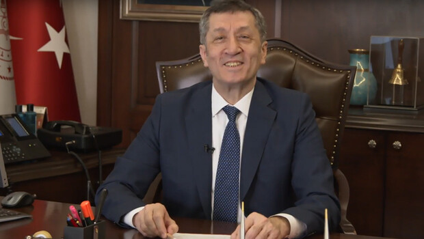 Çocuklara 23 Nisan daveti: TRT EBA TV’ye gelin