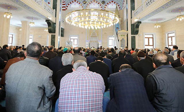 Diyanet’ten flaş cuma namazı açıklaması