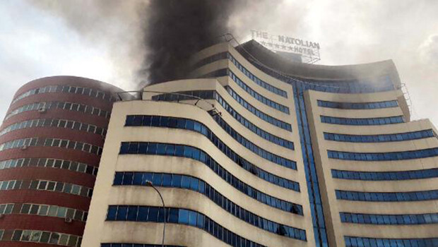 Gaziantep’te boş otelde yangın