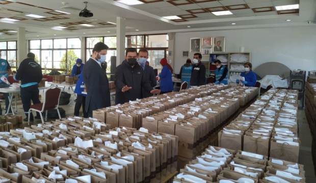 Günlük 10 bin maske üretiyorlar