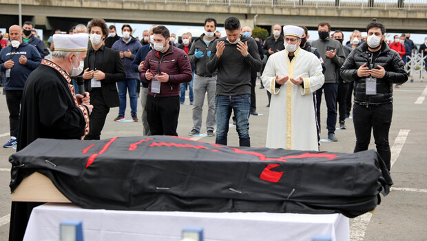 Haydar Baş Trabzon’da son yolculuğuna uğurlandı