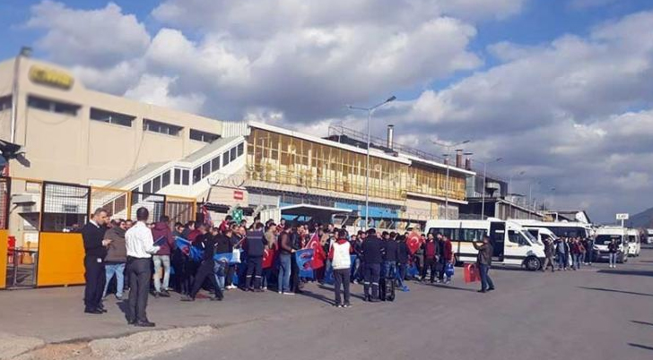 İşçinin koronavirüs testi pozitif çıktı, 2 fabrikada üretim durdu