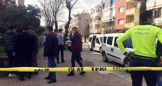 İzmir’de korkunç olay: 2 ölü, 1 yaralı