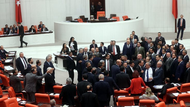TBMM’de tartışma çıktı: MHP ve HDP grupları arasında gerginlik yaşandı