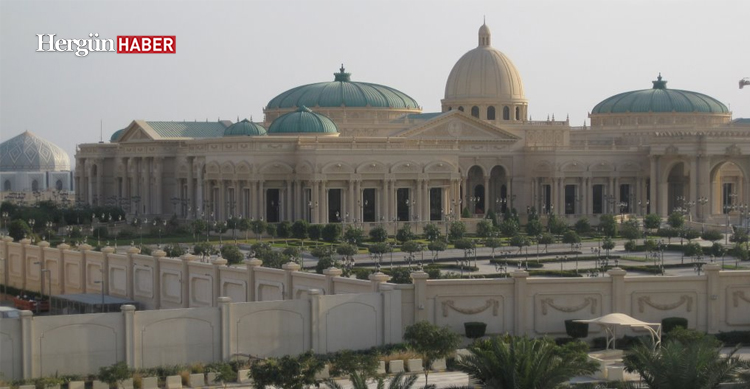 Koronavirüs kraliyete de sıçradı