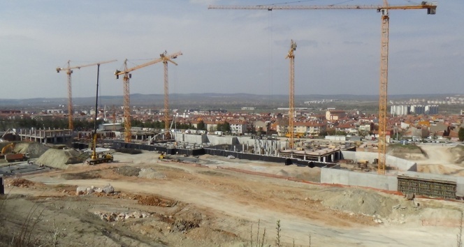 Kütahya Şehir Hastanesi inşaatı hızla devam ediyor