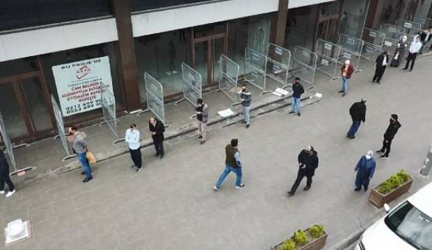 PTT’den Esenyurt’taki kuyruğa ‘Mobil çözüm’