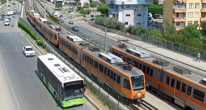 Tramvay ve otobüs saatlerine Ramazan ayı düzenlemesi