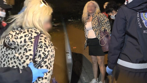 Yol kenarında yakalanan kadına ‘koronavirüs’ cezası