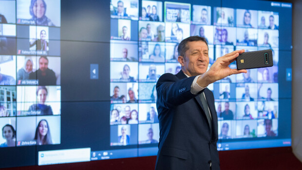 ‘Ziya Öğretmen İle Eğitim Buluşmaları’ yeniden internette