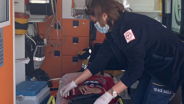 10 yaşındaki kalp hastası tedavi için İdlib’den Türkiye’ye getirildi