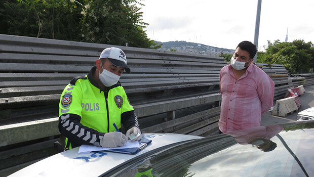 15 Temmuz Şehitler Köprüsü’nde denetim: İzin belgesi olmayan sürücüye ceza