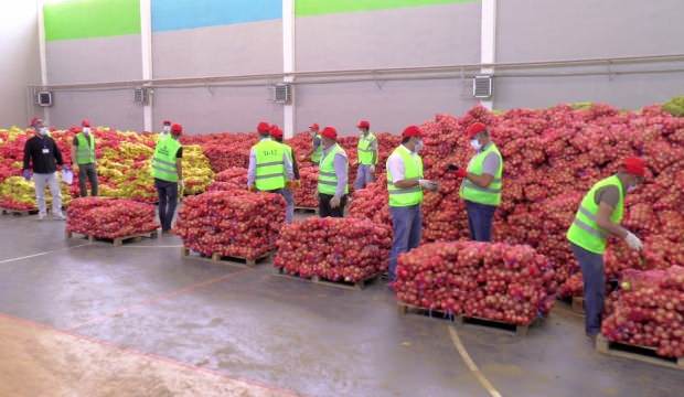 16 bin haneye 250 ton patates ve soğan dağıtılıyor