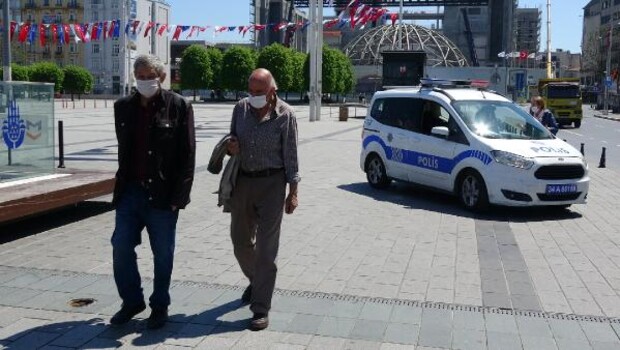 65 yaş ve üstü sokağa çıktı