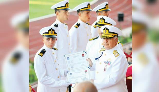 729 denizciden 724’ü FETÖ’cüydü