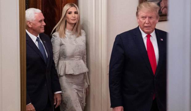 ABD Başkan Yardımcısı Pence, Kovid-19 nedeniyle Trump’a yaklaşmıyor