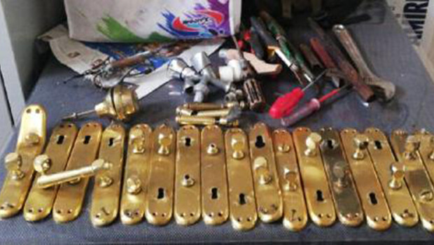 Bağ evine giren hırsız suçüstü yakalandı