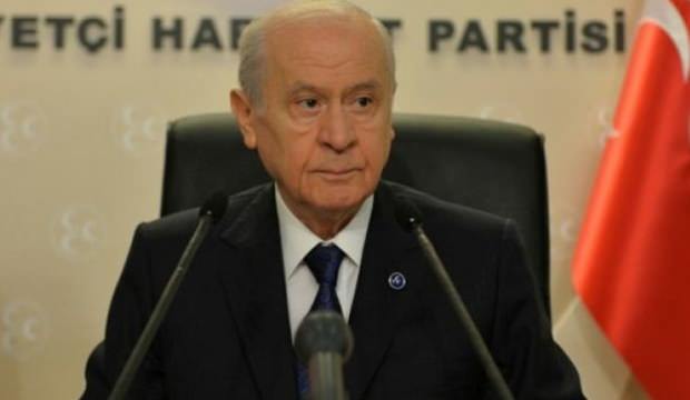 Bahçeli’den Ferdi Tayfur’a geçmiş olsun telefonu
